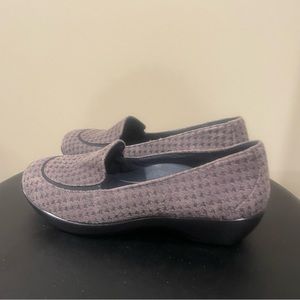 Dansko Shoes Womens  Debra Slip On Loafers Suede Houndstooth Grey Size 36